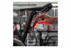 Éclairage Arrière Lezyne Stick Drive Rear Noir -Lumiere Velo unnamed file 1721