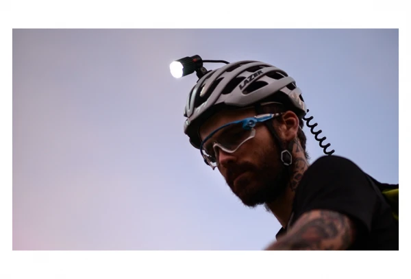 Support Casque Knog PWR Noir 4 Support Casque Knog PWR Noir – Image 2