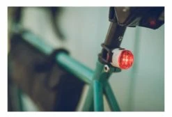 Eclairage Arrière Lezyne Femto USB Drive Rouge -Lumiere Velo unnamed file 917